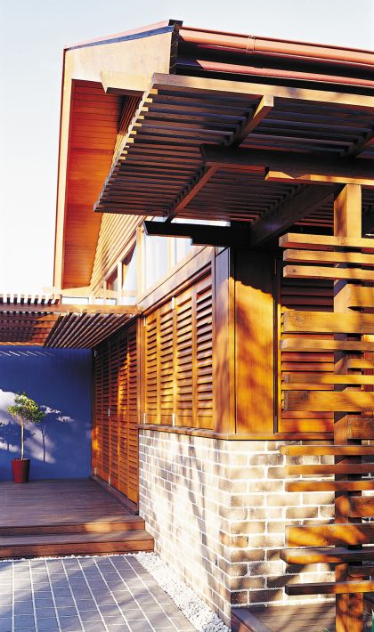 G+V House exterior detail