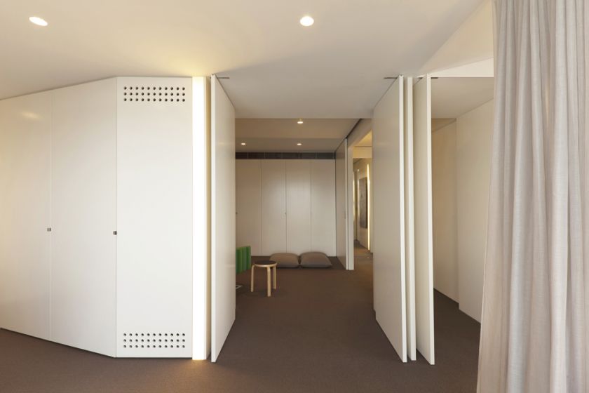 Darling Point Penthouse folding & sliding doors sequence