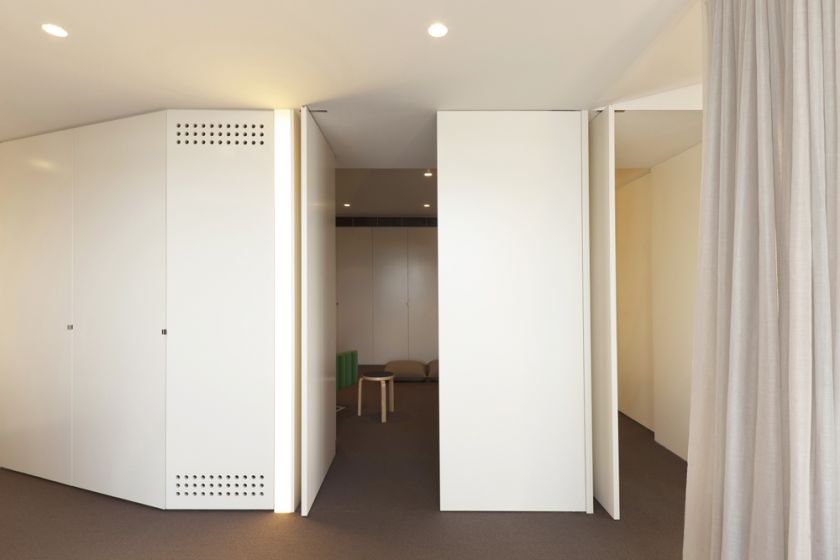 Darling Point Penthouse folding & sliding doors sequence