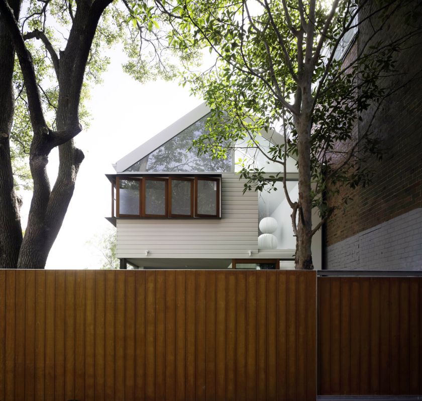 Elliott Ripper House rear with steel framed plywood fence & gate